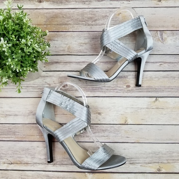 JACQUELINE FERRAR Silver Strappy High Heel Sandals - Picture 6 of 8